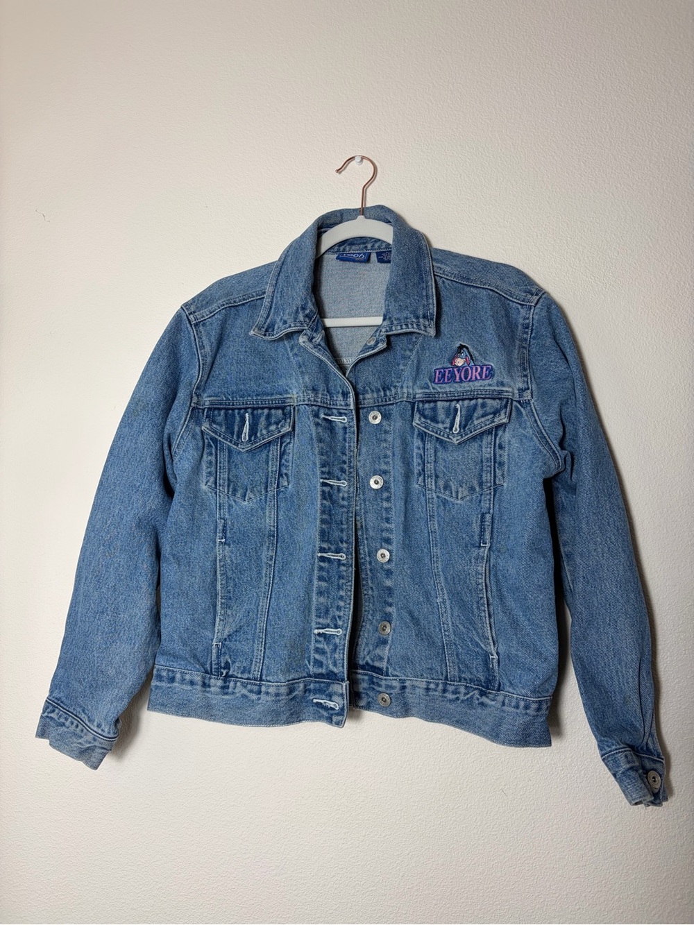 Disney Eeyore Denim Jacket Women’s Size L Blue Winnie The Pooh Trucker Vintage